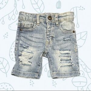 Distressed shorts. Second hand